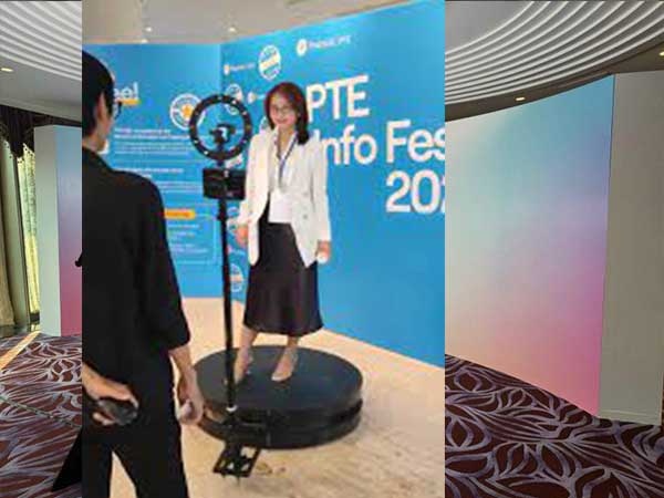 Thuê một photobooth 360° Thuê một photobooth 360°